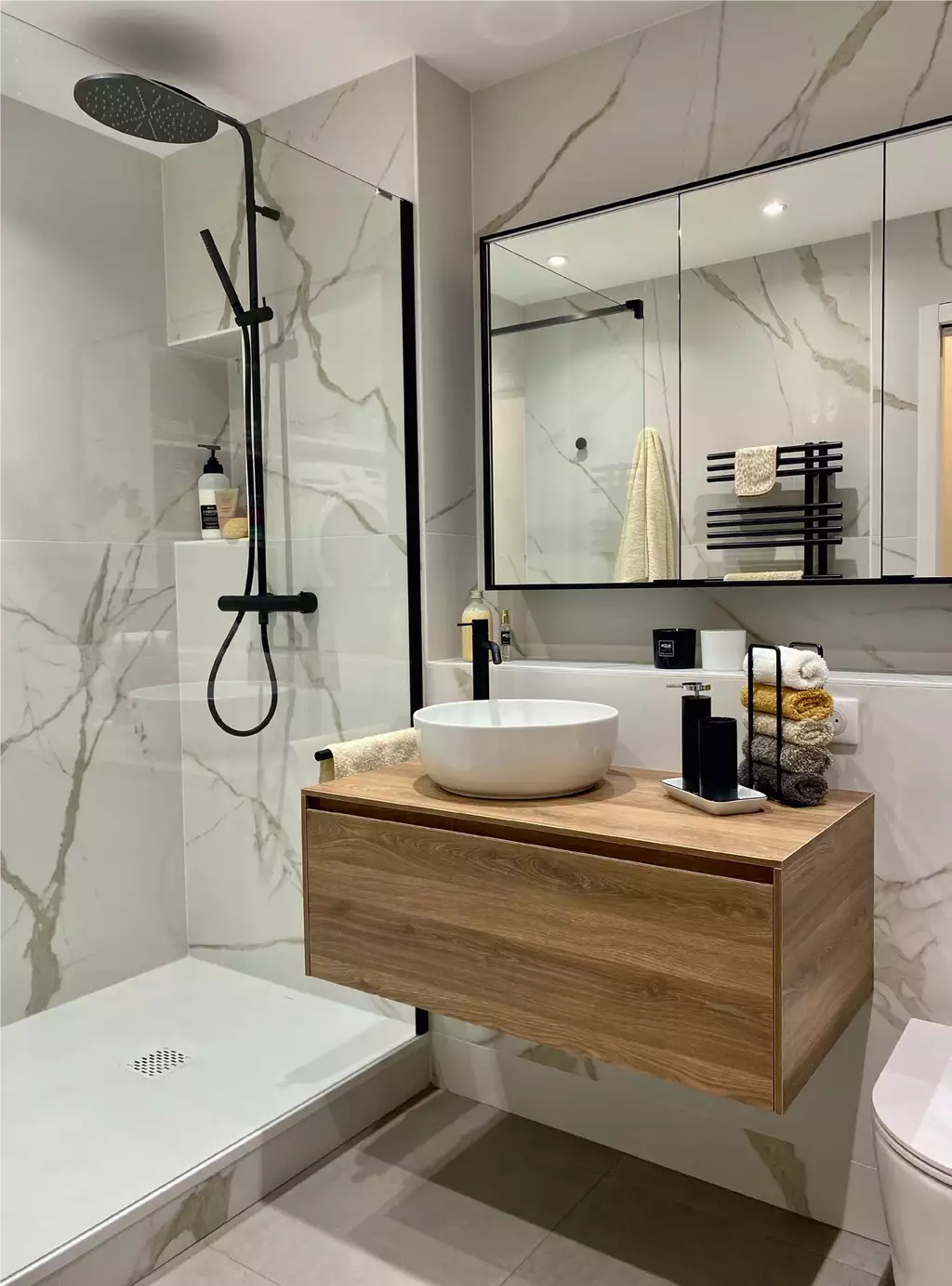 Showroom d'aqua détente créateur de salle de bain sur-mesure sur Rennes