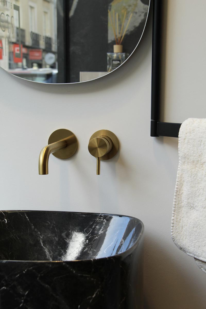 Showroom d'aqua détente créateur de salle de bain sur-mesure sur Rennes